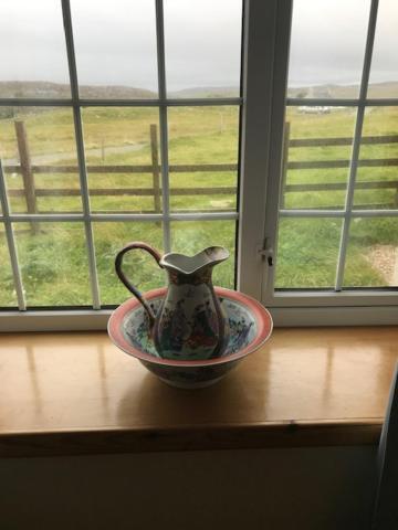 Harsgeir View Holiday Cottage -Wifi Go Green Breaclete Exterior photo